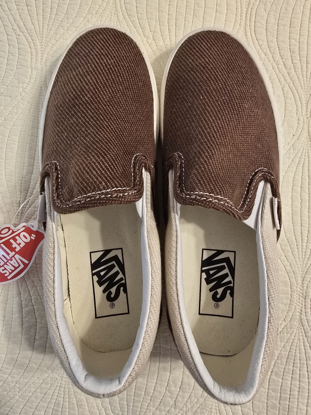 NWT Vans Ladies Classic Slip-On Corduroy Sneakers - Picture 4 of 7